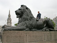 photo of me sitting on lion statue