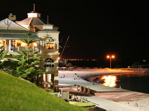 photo of cottesloe beach at night